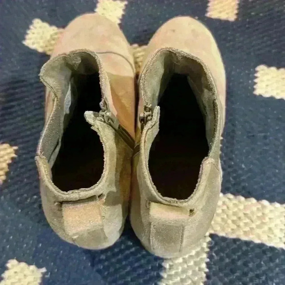 Suede boots - Picture 3 of 4